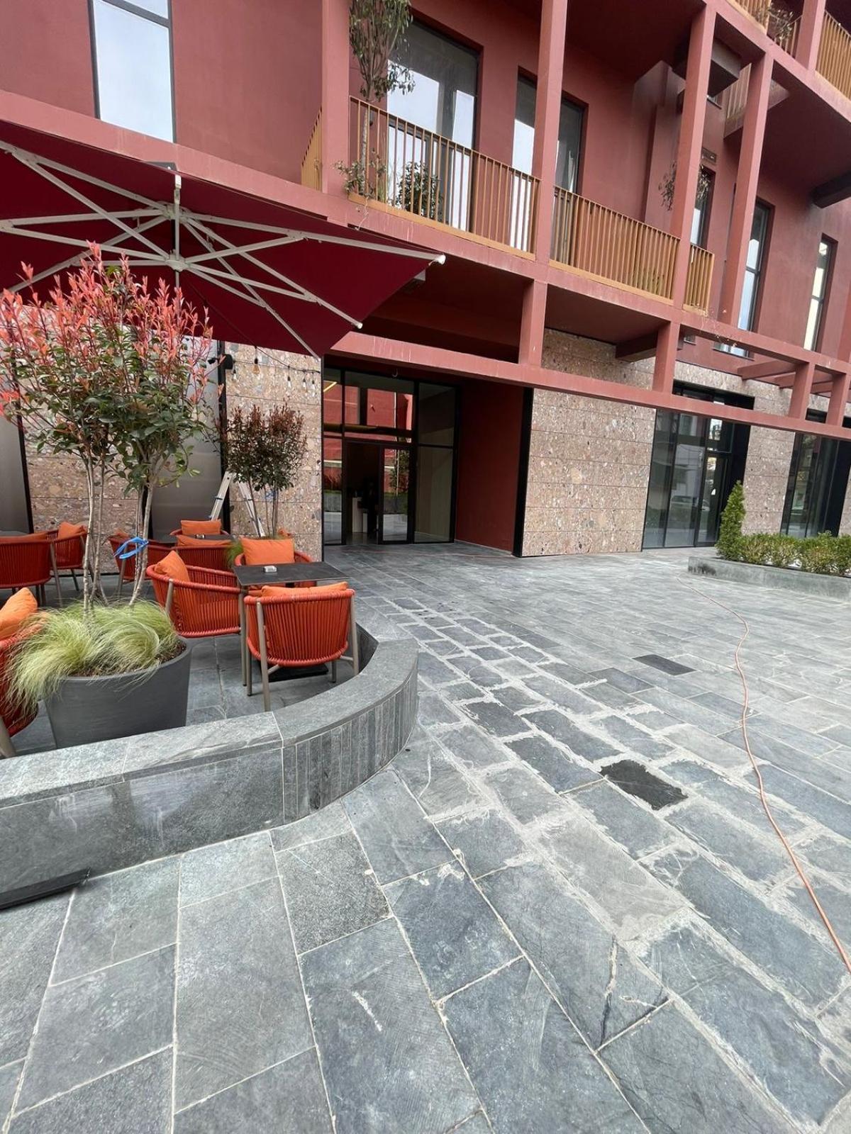 Garden Building Luxury Apartment Tirana Exterior photo