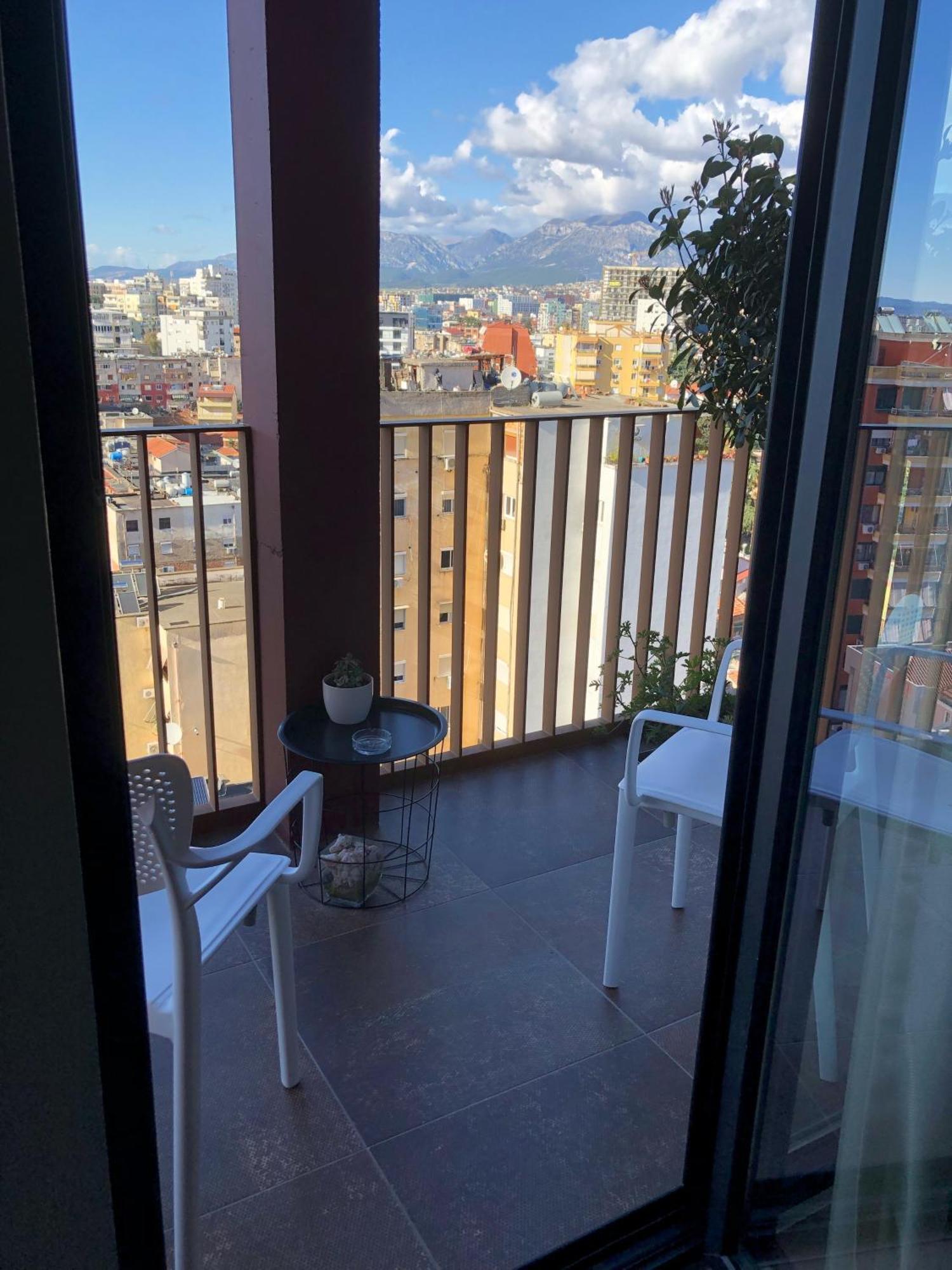 Garden Building Luxury Apartment Tirana Exterior photo